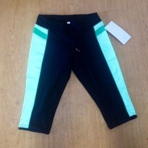 NWT lululemon athletica Heat it Up Crop 8